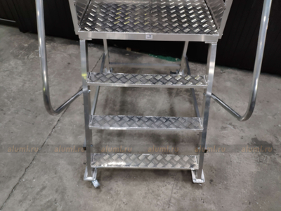 Лестница с площадкой ЛС 1.0