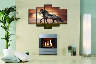 Модульная картина "Черный конь"