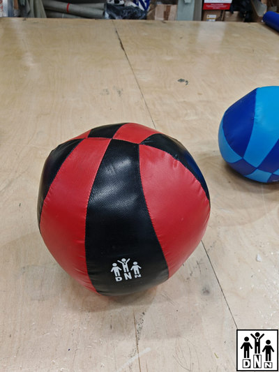 Мяч медбол из тента