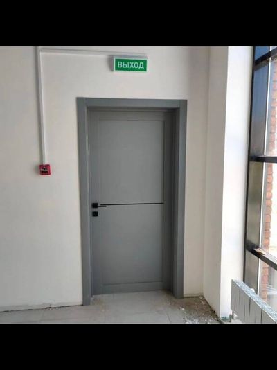 OPTIMA PORTE (ОПТИМА ПОРТЕ)/ TURIN (ТУРИН) 502 АПП SB, СЕРЫЙ/ ПОЛОТНО ГЛУХОЕ с ГОРИЗОНТАЛЬНЫМ ЧЕРНЫМ МОЛДИНГОМ