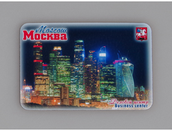 Гибкий сувенирный магнит на холодильник 8х6 см. с вечерним фото Москва Сити