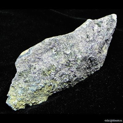 Флюорит (ратовкит) на буром кварците