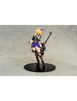 Фигурка 1/7 Claire Victorious