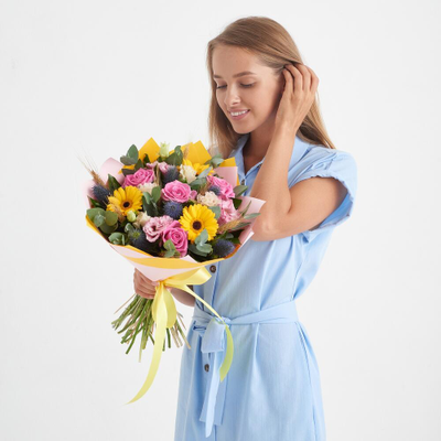 Стильный букет с герберой