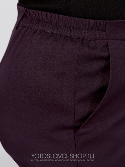 Костюм 2-х предметный, состоящий из пиджака и брюк в цвете баклажан