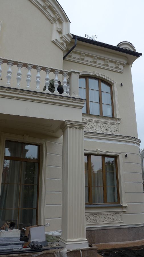 Фасадный декор для дома из композита