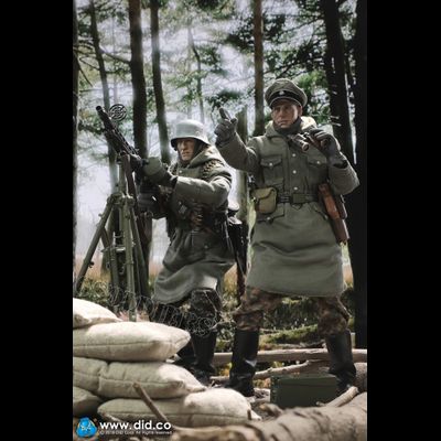 Немецкий командир в зимнем обмундировании - КОЛЛЕКЦИОННАЯ ФИГУРКА 1/6 scale Action figure Fredo - SS-Panzer-Division Das Reich MG42 Gunner Ver C (D80132) - DiD