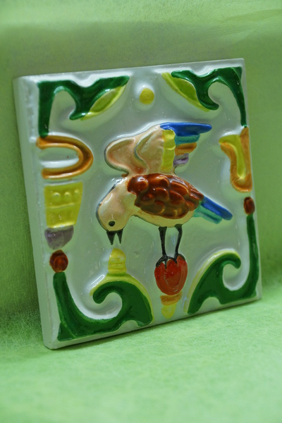 Соловей и чаша любви (изразцовая плитка)