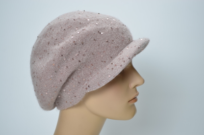 Зимняя кепка розовая Италия Визио