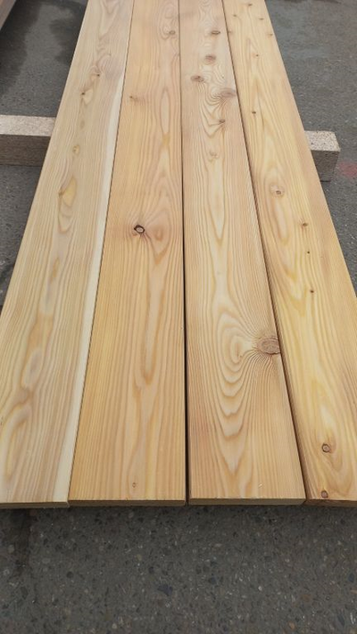 Палубная доска «ГЛАДКАЯ» ЛИСТВЕННИЦА 28мм*140мм Сорт С(3) Длина: 4м