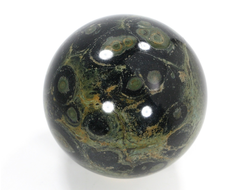 Шар Яшма Kabamba (крокодиловая), Мадагаскар (57 мм, 281 г) №27516