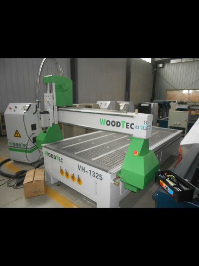 Фрезерно-гравировальный станок с ЧПУ WoodTec H 1325