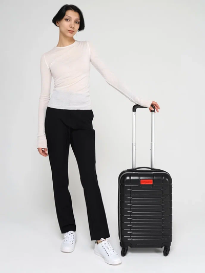 Чемодан для путешествий S Optimum Travel, черный