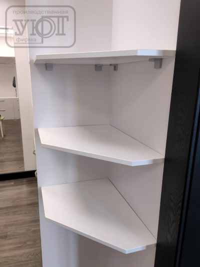 гардеробная (мужская и женская зоны)