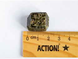 Вилуит, кристалл, Якутия (20*16*14 мм, 12 г) №18713