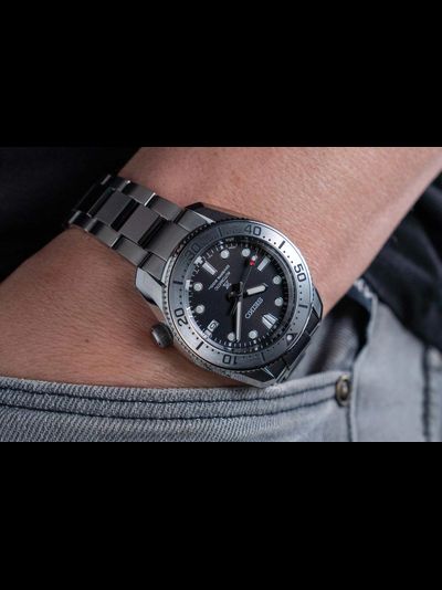 Наручные часы Seiko SPB185J1