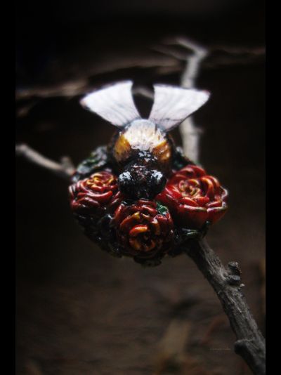 Коллекционное кольцо "Царевич Шмель в цветущем саду"