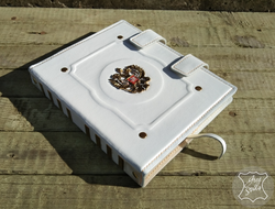 дорогой ежедневник, подарок руководителю, ежедневник кожа, ежедневник с гербом РФ, из белой кожи