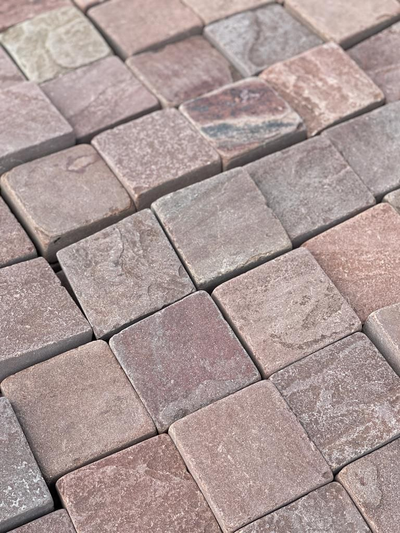 Брусчатка из камня красная голтованная