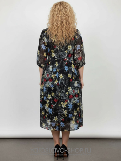 Шифоновое женское платье черного цвета с цветочным принтом