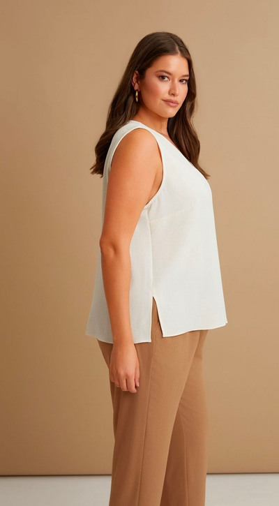 Топ с угловым вырезом