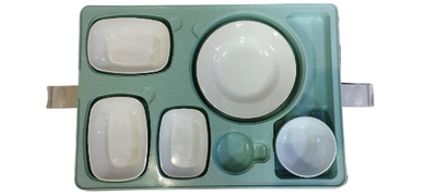 Термоподнос с крышкой 542*390*120 мм. на 6 предметов с зажимом (-40°C до +110°C) п/п