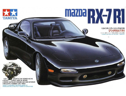 Сборная модель: (Tamiya 24116) Автомобиль Mazda RX-7 R1