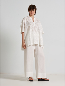 Белая легкая летняя блуза