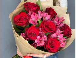 Букет из роз и альстромерий "Для любимой"