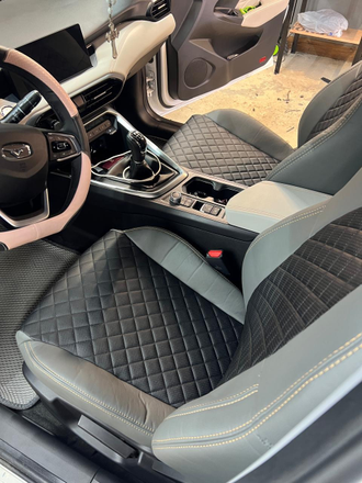 Чехлы на Kaiyi E5 (с 2023)