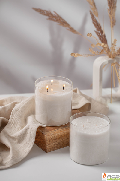 Новогодняя свеча заливная белая с крышкой 10*10см