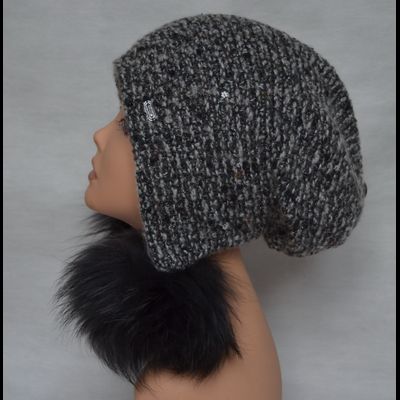 Меланжевая шапка ушанка с помпонами и пайетками италия фото