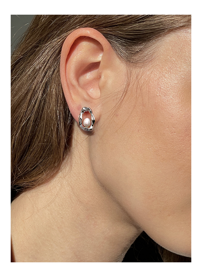 (АРТИКУЛ: 9668/01) СЕРЬГИ ЖЕНСКИЕ, СЕРЕБРИСТЫЙ МЕТАЛЛ, ЖЕМЧУЖНЫЕ ВСТАВКИ