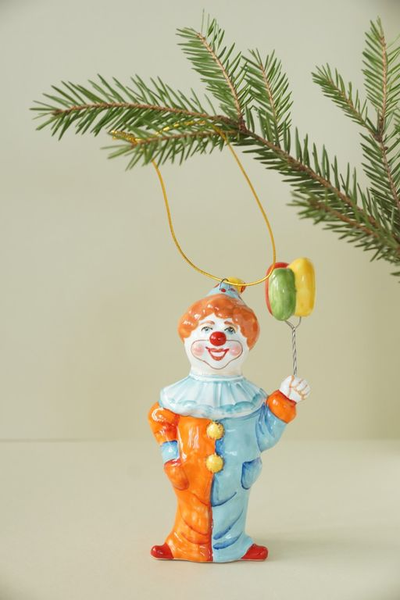 Клоун с шариками - цирк