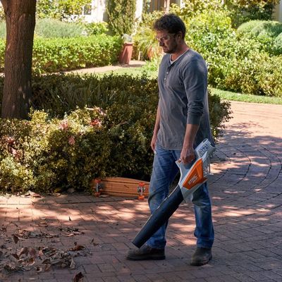 Аккумуляторная воздуходувка Stihl BGA 57