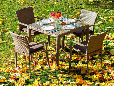 Обеденный комплект Rome из искусственного ротанга.