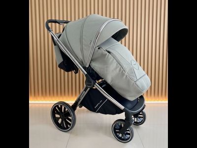 Детская коляска 3 в 1 Luxmom 888X Зеленый