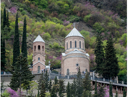Грузия на Праздник Светицховлоба - день Хитона Господня и Столпа Животворящего