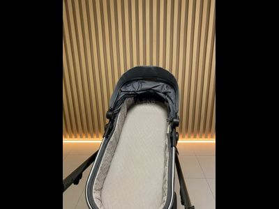 Детская коляска 3 в 1 Luxmom 710 Серый