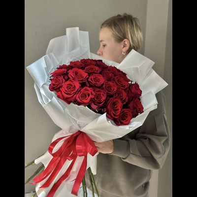 БУКЕТ 25 КРАСНЫХ РОЗ
