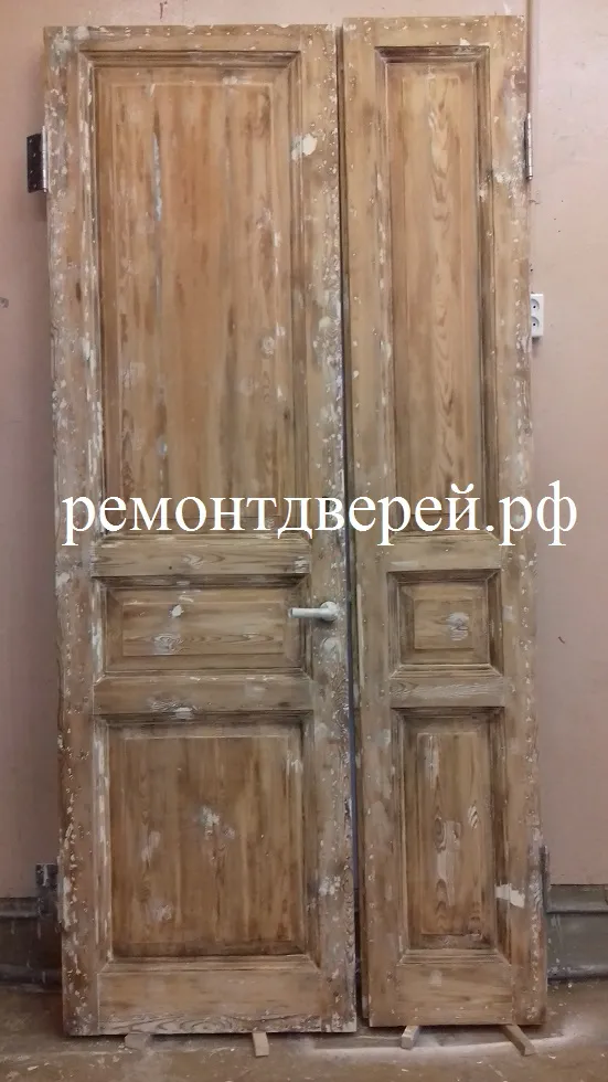 Двери в процессе реставрации