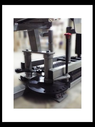 Разведение ног сидя 80 кг AV250/80