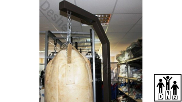 Стойки для боксёрских мешков