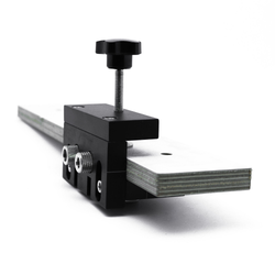 Кондуктор для сверления отверстий в торец и плоскость из алюминия