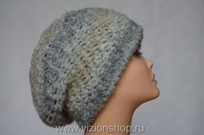 Итальянский вязаный лохматый берет бежевого цвета Vizio 6480 фото