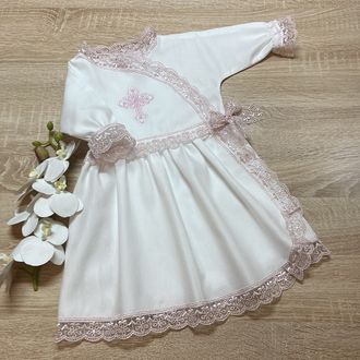 Крестильное платье для девочки: сатин, нежно-розовое кружево, можно вышить любое имя