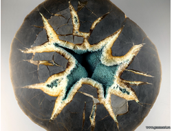 Септария - герхардтит (зеленый) на кальците. Россия. Редкость! 325*320*170мм