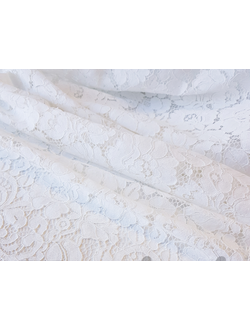 Кружевное полотно молочное