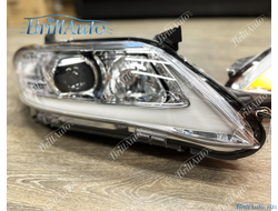 Фары Toyota Camry 40 в стиле Lexus бегающие (светлые)