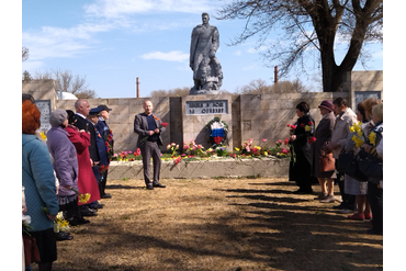 Воинское кладбище 11.04.2022 г. 